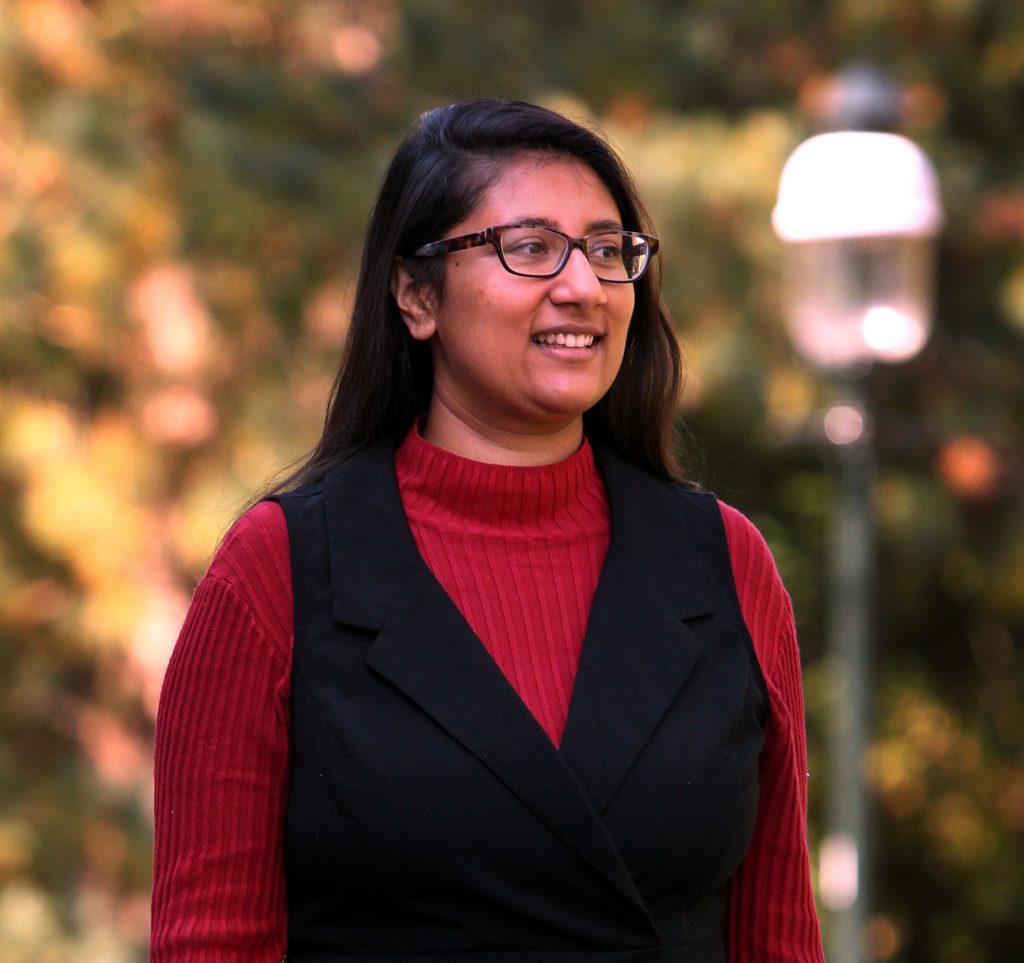 Profile picture of an indian woman